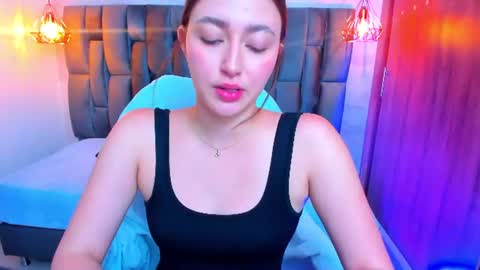 mia_ferrer18 online show from 06.25.26