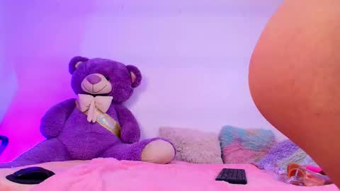 Snapshot of mia_flames chatting on 02.02.26 Mia flames online show from 02.02.26