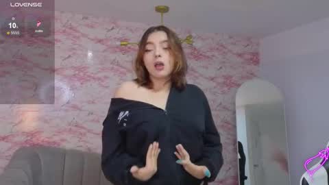 Mia online show from 02.19.26