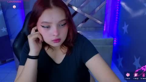 Snapshot of mia_foster_t chatting on 05.26.26 Mia online show from 05.26.26