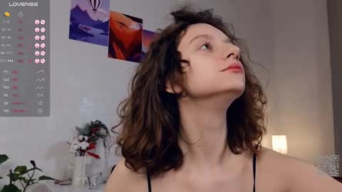 Mia  online show from 02.28.25