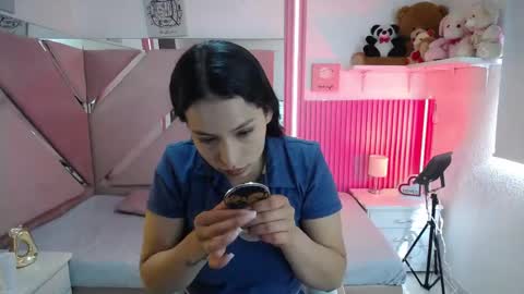 mia_garcia28 online show from 05.18.26