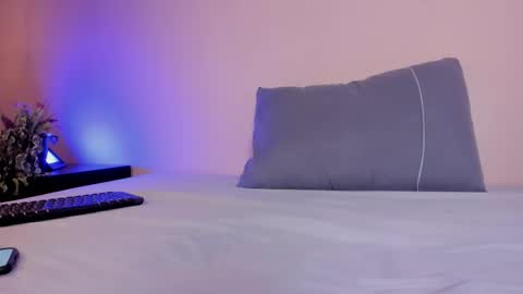  I am Mia  online show from 02.07.26