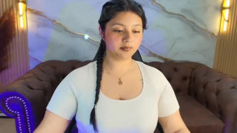Mia online show from 09.23.25
