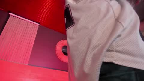 Snapshot of mia_jagger chatting on 09.29.25 Val online show from 09.29.25