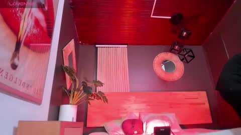 Snapshot of mia_jagger chatting on 10.03.25 Val online show from 10.03.25