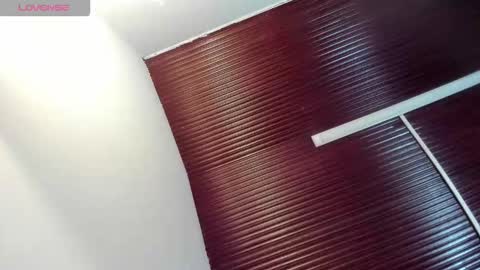 Snapshot of mia_jagger chatting on 10.06.25 Val online show from 10.06.25