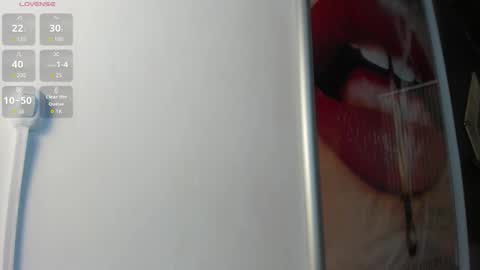 Snapshot of mia_jagger chatting on 10.08.25 Val online show from 10.08.25