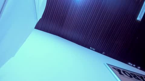 Snapshot of mia_jagger chatting on 10.21.25 Val online show from 10.21.25