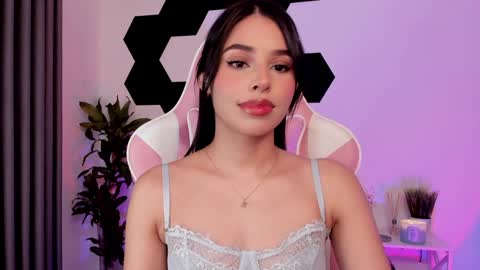 Lau  online show from 02.02.25