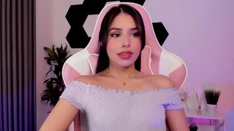 Lau  online show from 02.05.25