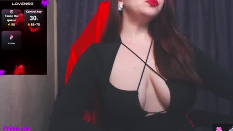 Snapshot of mia_joy8 chatting on 11.07.25 MiaJoy online show from 11.07.25