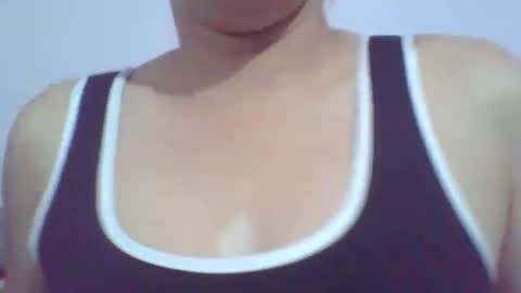 Mia online show from 10.06.25