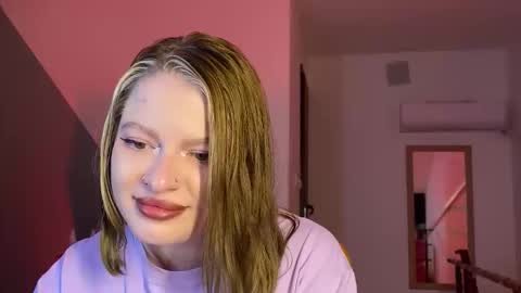 Mia online show from 09.08.25
