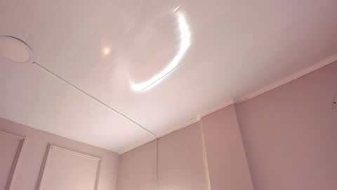 Mia online show from 04.08.26