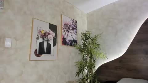 mia_lacy online show from 10.13.25