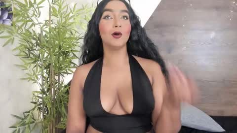 mia_lacy online show from 11.27.25