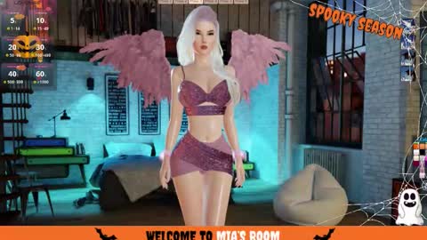 Snapshot of mia_lilah chatting on 10.17.25 Mia online show from 10.17.25