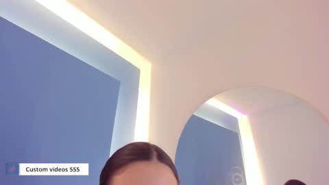 mia_lombana online show from 12.15.25