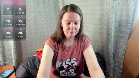 mia_lores online show from 10.14.25