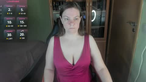 Snapshot of mia_lores chatting on 05.23.26 mia_lores online show from 05.23.26