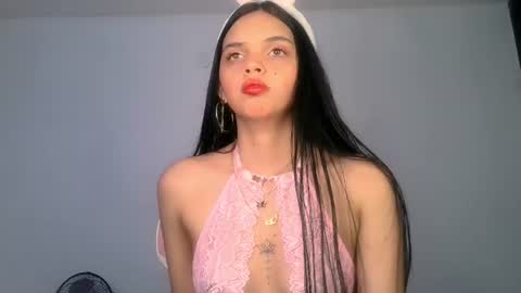 Snapshot of mia_lucy_21 chatting on 06.26.26 mia lucy 21 online show from 06.26.26