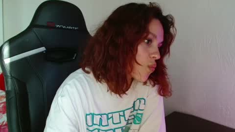 Snapshot of mia_luiza chatting on 06.08.26 mia_luiza online show from 06.08.26