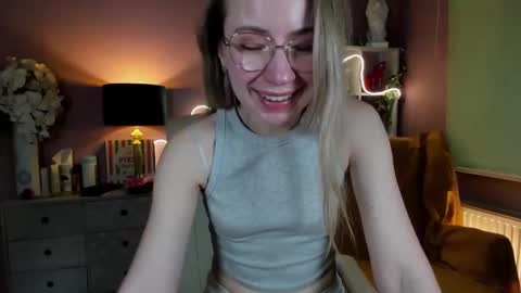 Mia online show from 01.26.25