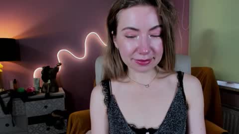 Snapshot of mia_luxx92 chatting on 09.27.25 Mia online show from 09.27.25