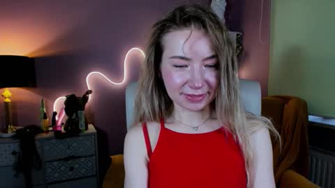 Snapshot of mia_luxx92 chatting on 10.18.25 Mia online show from 10.18.25