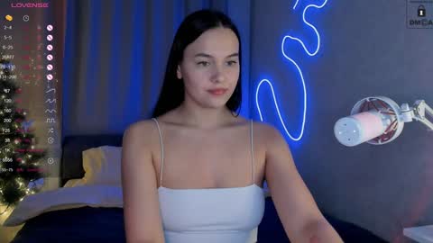 Mia online show from 01.14.25