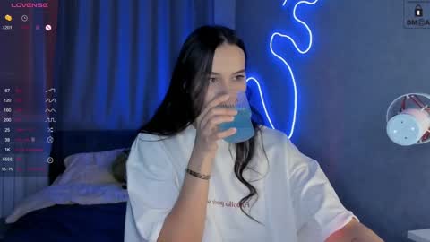 Mia online show from 01.17.25
