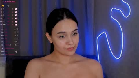 Mia online show from 02.08.25