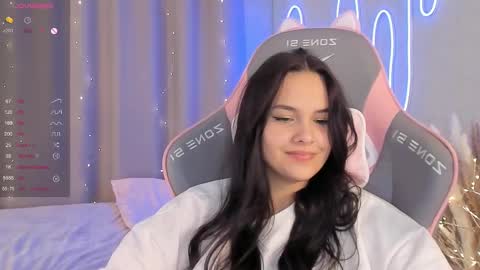 Mia online show from 02.18.25