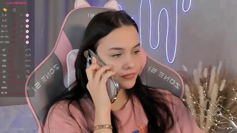 Mia online show from 03.03.25