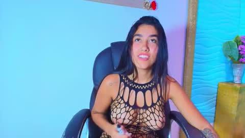 mia montess online show from 01.05.26