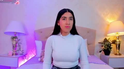 Snapshot of mia_montess chatting on 06.02.26 mia montess online show from 06.02.26