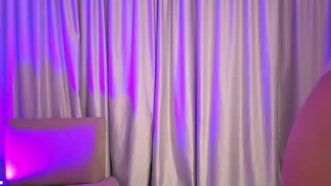 Mia online show from 03.06.26