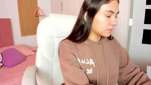 Mia Nevaeh - follow me online show from 02.21.25