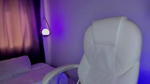 Mia Nevaeh - follow me online show from 02.07.26