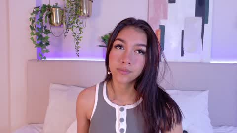 mia_oconner online show from 01.16.25