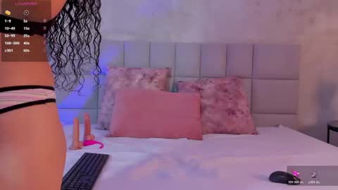 Snapshot of mia_phalmerr chatting on 05.15.26 Mia Phalmer online show from 05.15.26