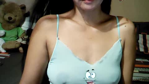 Snapshot of mia_rein chatting on 07.29.26 mia_rein online show from 07.29.26