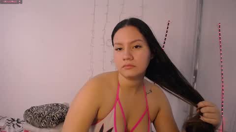 mia reys online show from 12.16.24