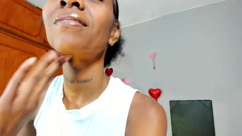 Snapshot of mia_rissi chatting on 02.24.25 Mia online show from 02.24.25