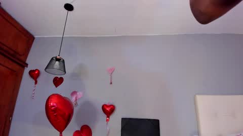 Snapshot of mia_rissi chatting on 02.26.25 Mia online show from 02.26.25
