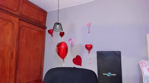 Snapshot of mia_rissi chatting on 02.27.25 Mia online show from 02.27.25