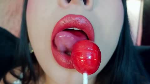 Mia online show from 02.25.26