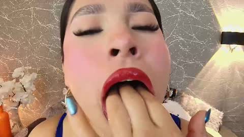 Snapshot of mia_roux13 chatting on 03.08.25 Mia Roux online show from 03.08.25