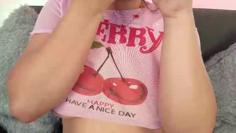 Snapshot of mia_roux13 chatting on 10.03.25 Mia Roux online show from 10.03.25